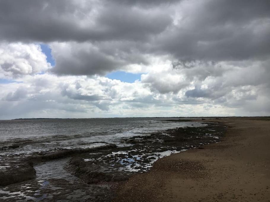 Gordon Villa - A Seaside Escape ハリッジ エクステリア 写真